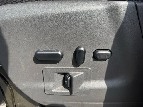 Used 2019 Ford Transit 150 XLT RWD image 17