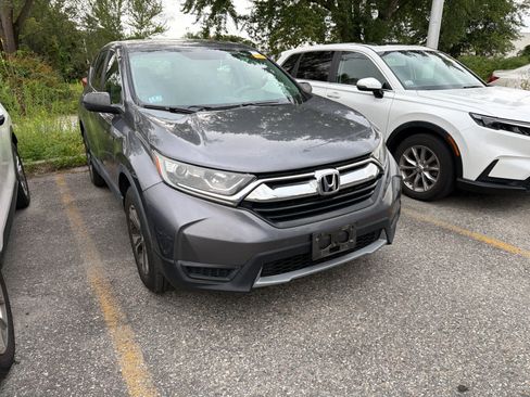 Used 2017 Honda CR-V LX image 3