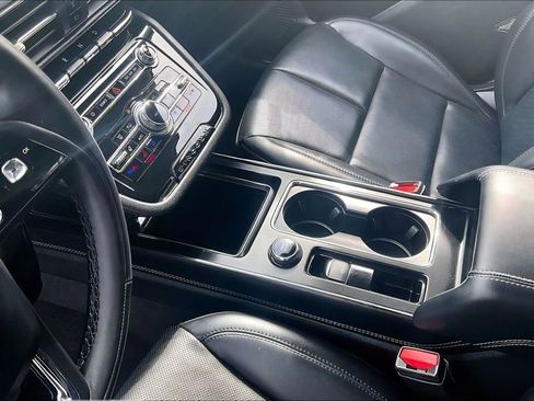 Used 2022 Lincoln Corsair AWD w/ Equipment Group 101A image 15