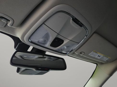 Used 2017 Jeep Cherokee Overland w/ Technology Group image 40