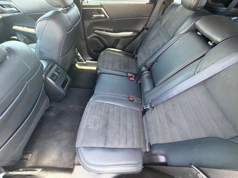 Used 2024 Mitsubishi Outlander SE AWD/4WD image 13