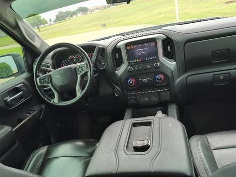 Used 2020 Chevrolet Silverado 1500 LT Trail Boss AWD/4WD image 15