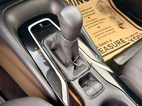 Used 2020 Toyota Corolla LE FWD image 23