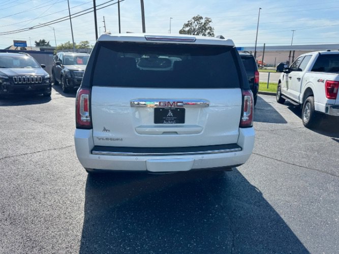 Used 2015 GMC Yukon Denali w/ Open Road Package AWD/4WD image 5