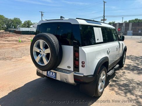 Used 2023 Land Rover Defender 110 SE AWD/4WD image 11