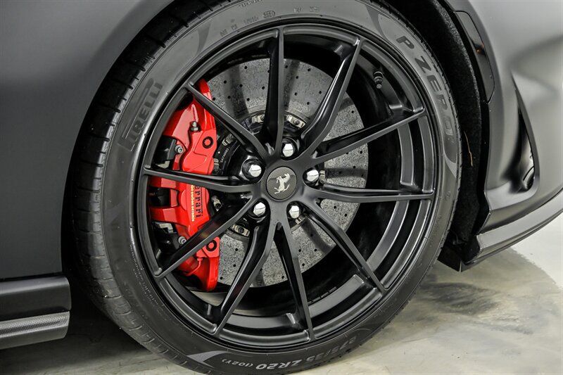Used 2023 Ferrari 812 GTS RWD image 17