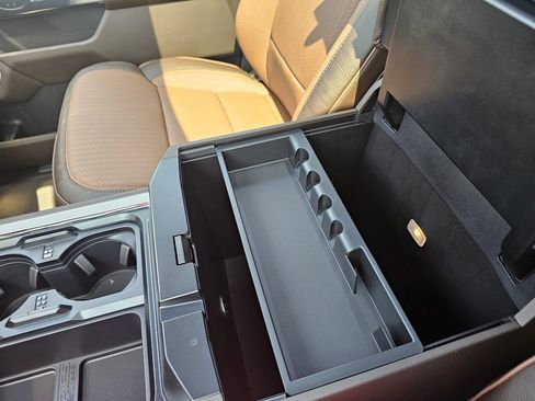 New 2025 Ford F250 King Ranch w/ Chrome Package image 50