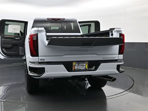 New 2026 GMC Sierra 3500 Denali w/ Denali Reserve Package image 32