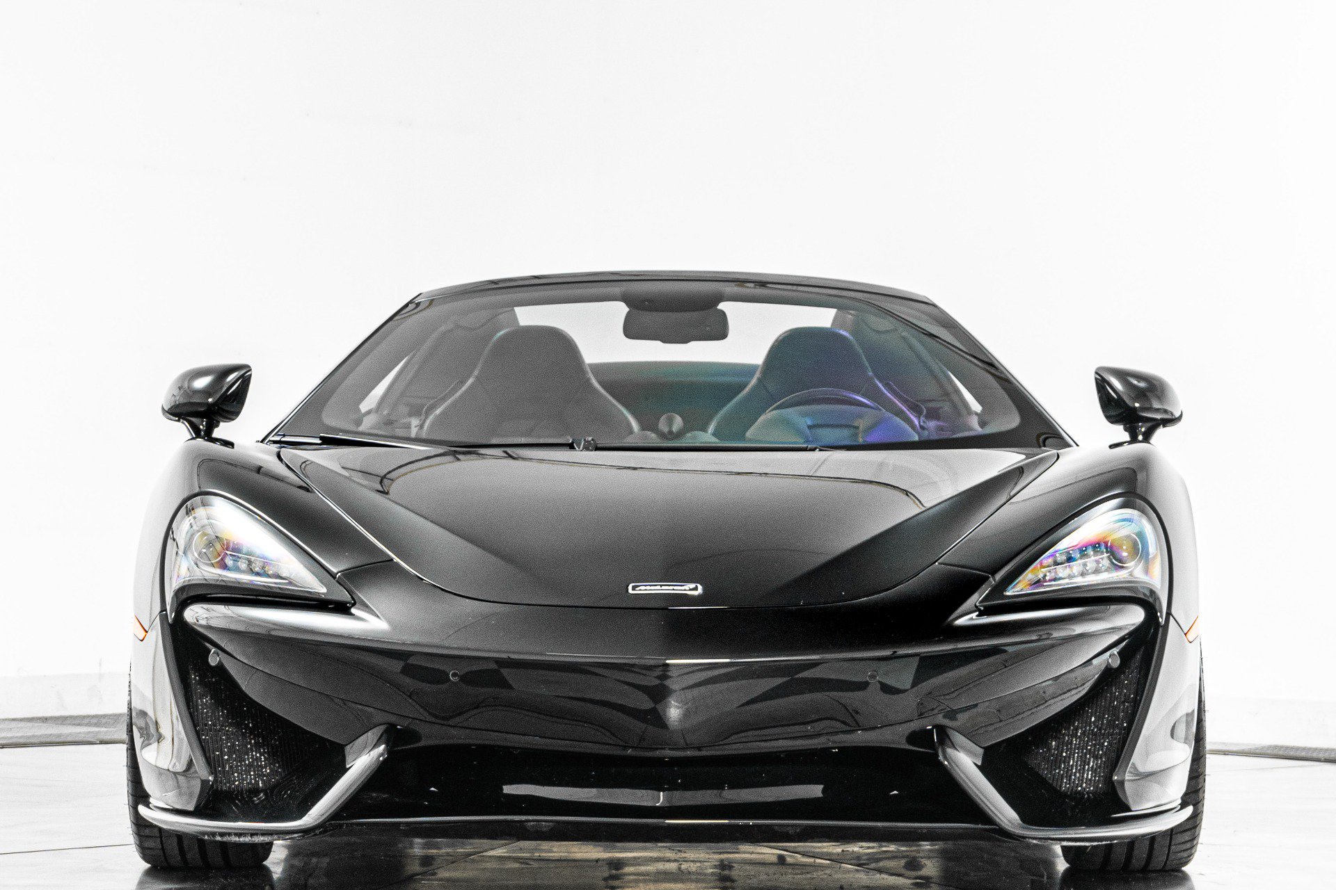 Used 2020 McLaren 570S Spider RWD image 4