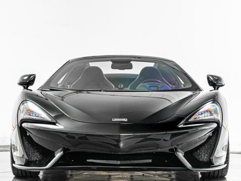 Used 2020 McLaren 570S Spider RWD image 4