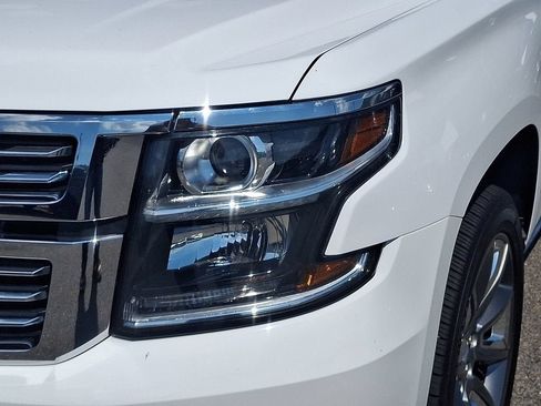 Used 2015 Chevrolet Tahoe LTZ AWD/4WD image 9