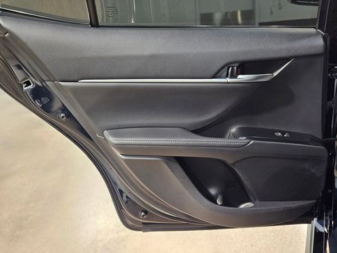 Used 2020 Toyota Camry XSE image 34