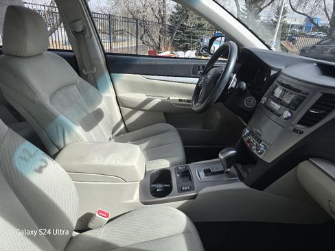 Used 2012 Subaru Legacy 2.5i Premium w/ All-Weather Pkg image 18