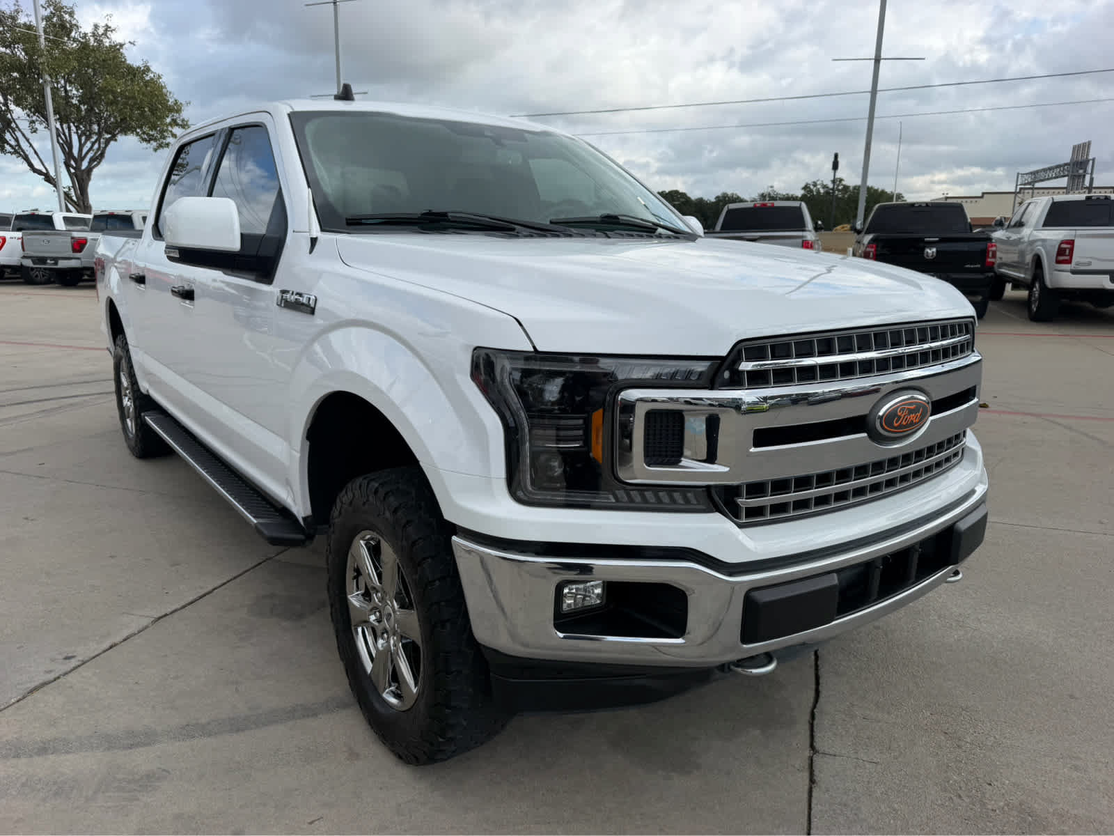 Used 2020 Ford F150 XLT w/ Equipment Group 301A Mid AWD/4WD image 4