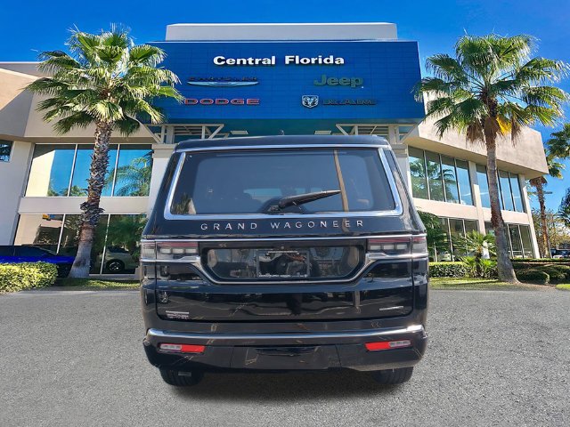Used 2022 Jeep Grand Wagoneer Series III w/ Rear Seat Video Group 1 AWD/4WD image 6