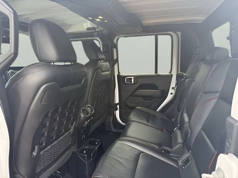 Used 2020 Jeep Gladiator Rubicon AWD/4WD image 9