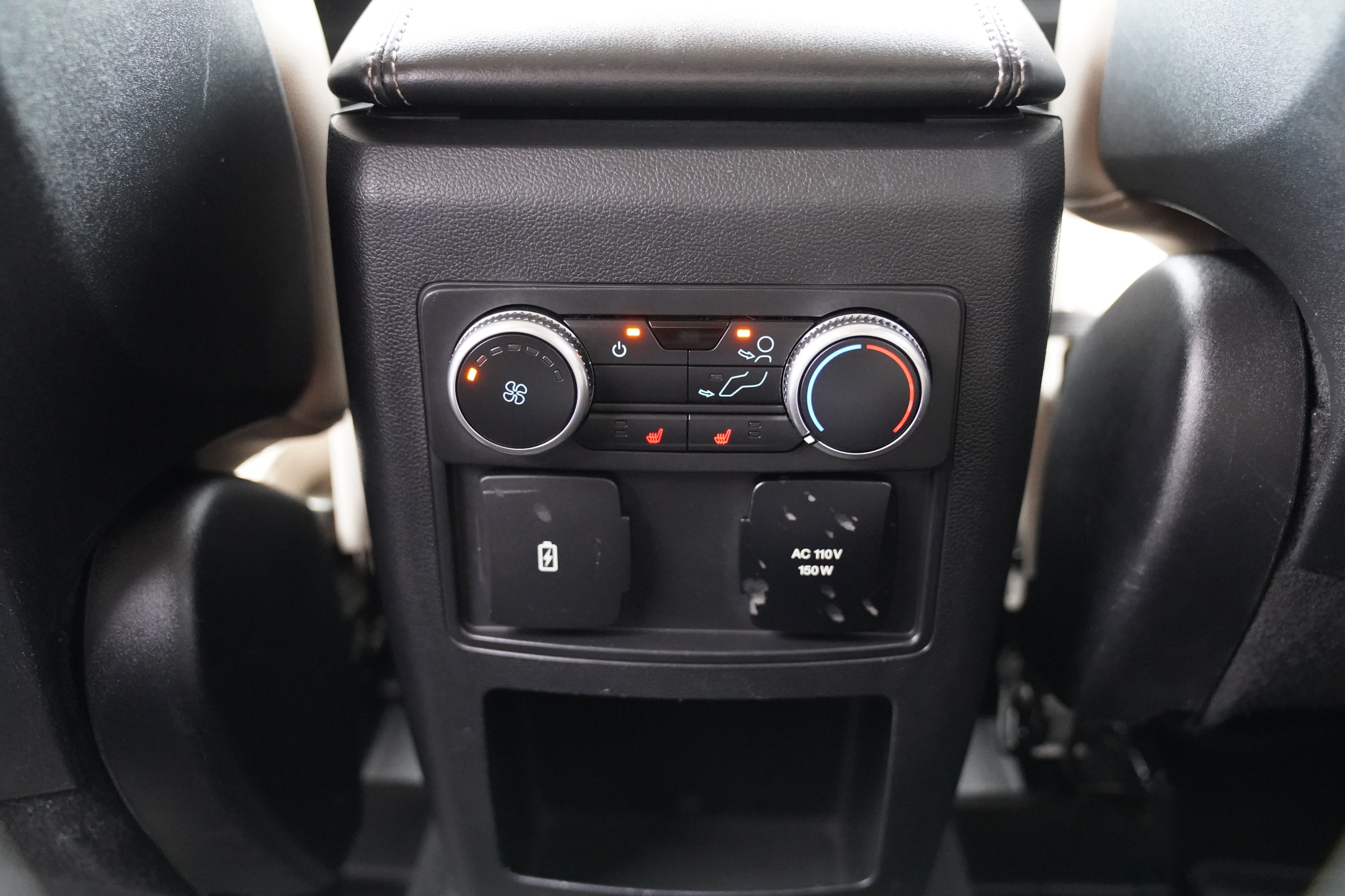 Used 2020 Ford Explorer Limited AWD/4WD image 6
