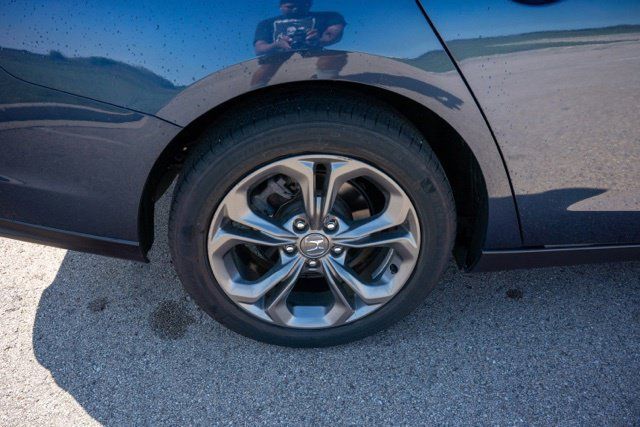 Used 2023 Honda Accord EX image 9