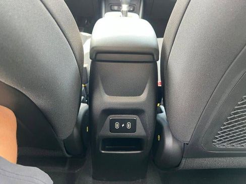 New 2026 Hyundai Venue SEL FWD image 53