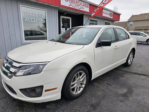 Used 2010 Ford Fusion S image 2