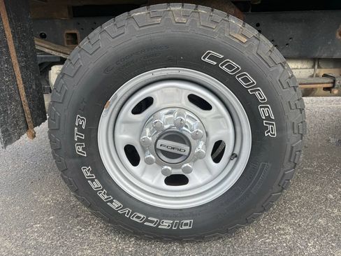 Used 2020 Ford F250 XL w/ Power Equipment Group AWD/4WD image 46