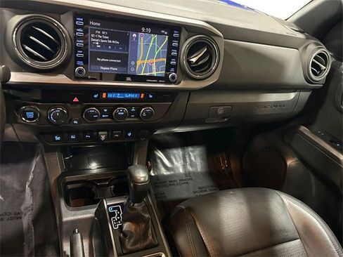 Used 2022 Toyota Tacoma TRD Off-Road w/ TRD Premium Off Road Package image 14