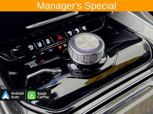 Used 2023 Jeep Wagoneer L 4WD w/ Convenience Group I image 17