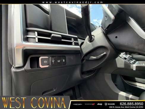 Used 2025 Hyundai Santa Fe SEL AWD/4WD image 21