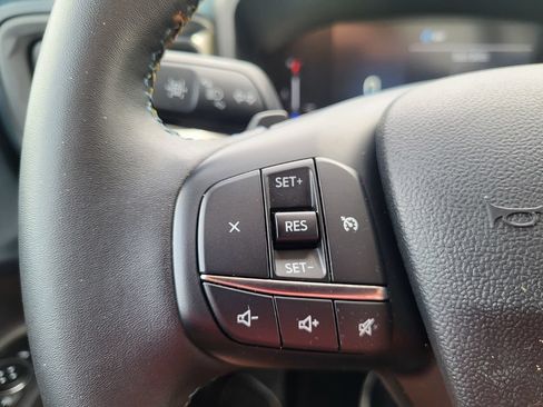 Used 2025 Ford Maverick Lobo AWD/4WD image 21