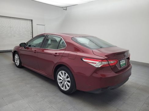 Used 2018 Toyota Camry LE image 5
