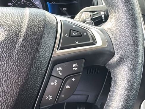 Certified 2022 Ford Edge Titanium w/ Class II Trailer Tow Package image 22