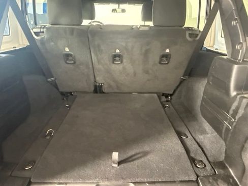 Used 2020 Jeep Wrangler Unlimited Sport S AWD/4WD image 32