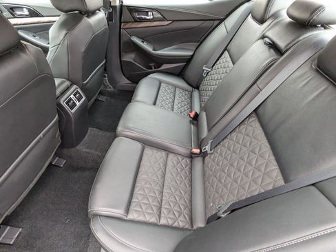 Used 2017 Nissan Maxima Platinum w/ Medallion Package image 24