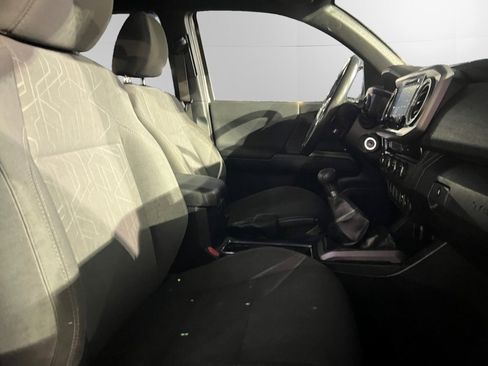 Used 2017 Toyota Tacoma TRD Sport image 13