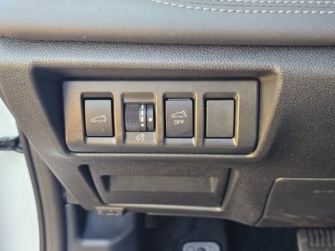 Used 2023 Subaru Outback Limited AWD/4WD image 25