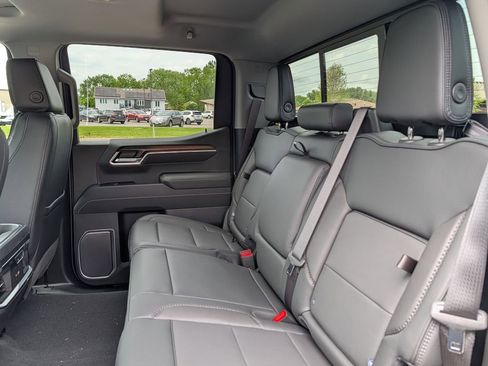 New 2026 GMC Sierra 1500 Denali w/ Denali Reserve Package AWD/4WD image 36