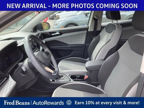 Used 2023 Volkswagen Taos S FWD image 8