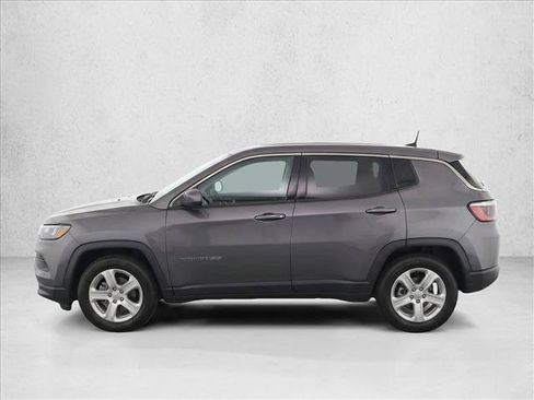 Used 2023 Jeep Compass Sport AWD/4WD image 4