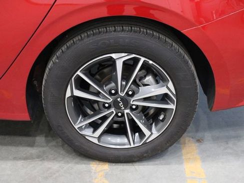 Used 2024 Kia Forte LXS image 37