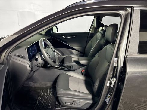 Certified 2023 Kia Niro Wind FWD image 12