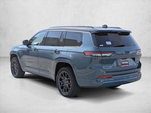 New 2026 Jeep Grand Cherokee L Summit w/ Obsidian Package AWD/4WD image 8