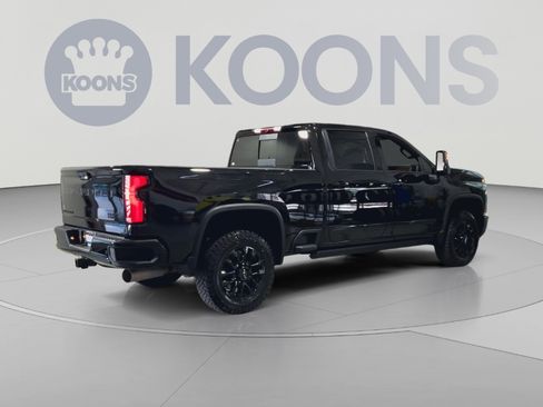 Used 2026 Chevrolet Silverado 2500 High Country w/ Midnight Edition AWD/4WD image 11