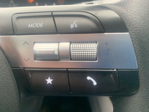 Certified 2025 Hyundai Tucson SEL image 19