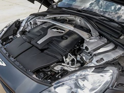 Used 2021 Aston Martin DBX AWD/4WD image 60