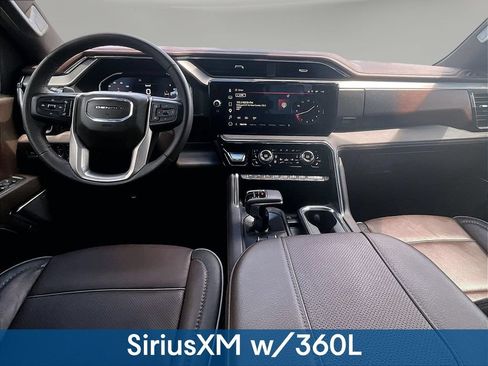 Used 2024 GMC Sierra 1500 Denali AWD/4WD image 11