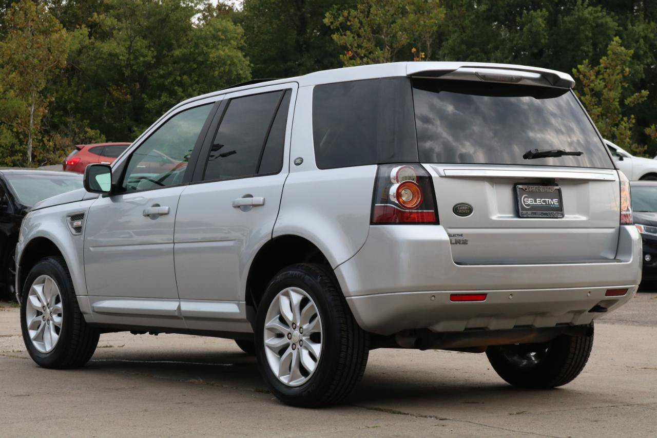Used 2014 Land Rover LR2 AWD/4WD image 11