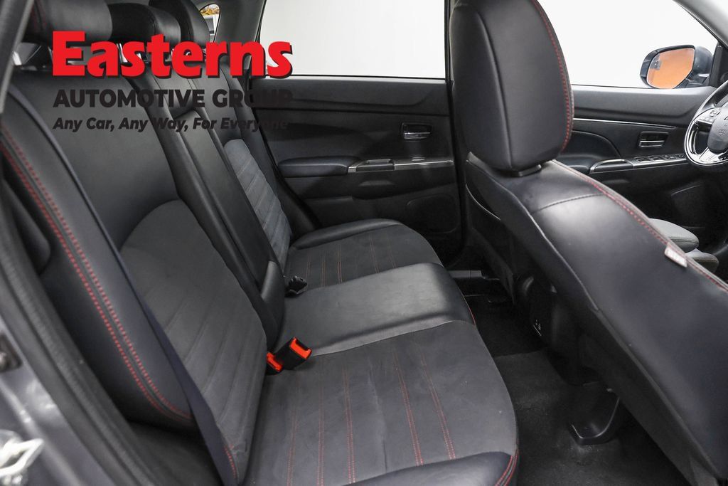 Used 2022 Mitsubishi Outlander Sport SE FWD image 23