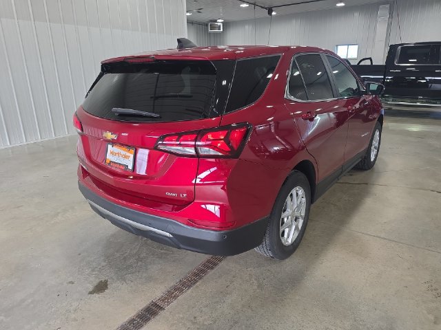 Used 2024 Chevrolet Equinox LT AWD/4WD image 8