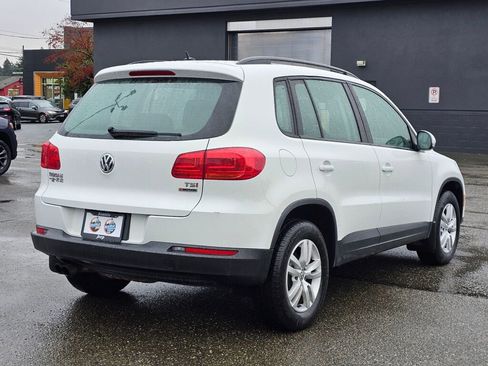 Used 2016 Volkswagen Tiguan SE image 7