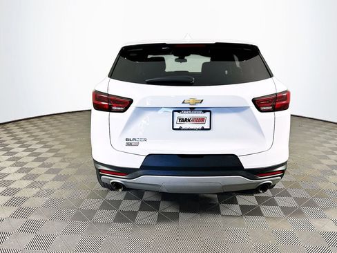 Used 2023 Chevrolet Blazer LT FWD image 9